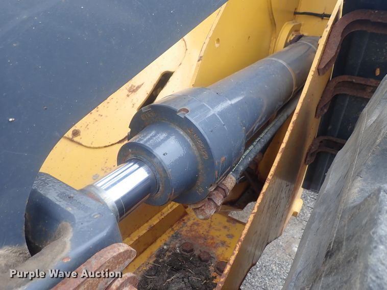 image for item DE0699 2005 John Deere 624J  wheel loader