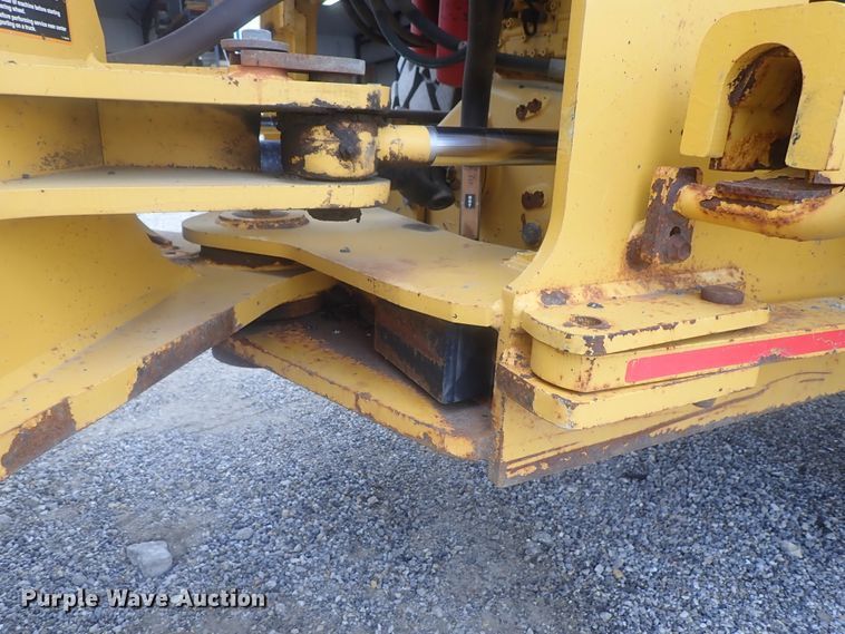 image for item DE0699 2005 John Deere 624J  wheel loader