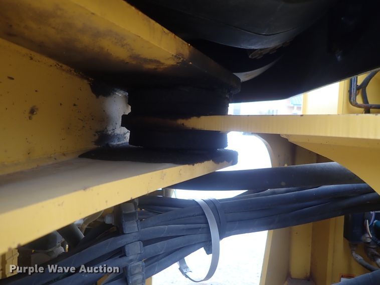 image for item DE0699 2005 John Deere 624J  wheel loader