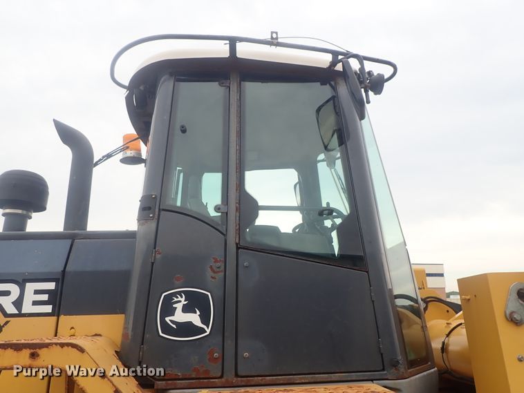 image for item DE0699 2005 John Deere 624J  wheel loader