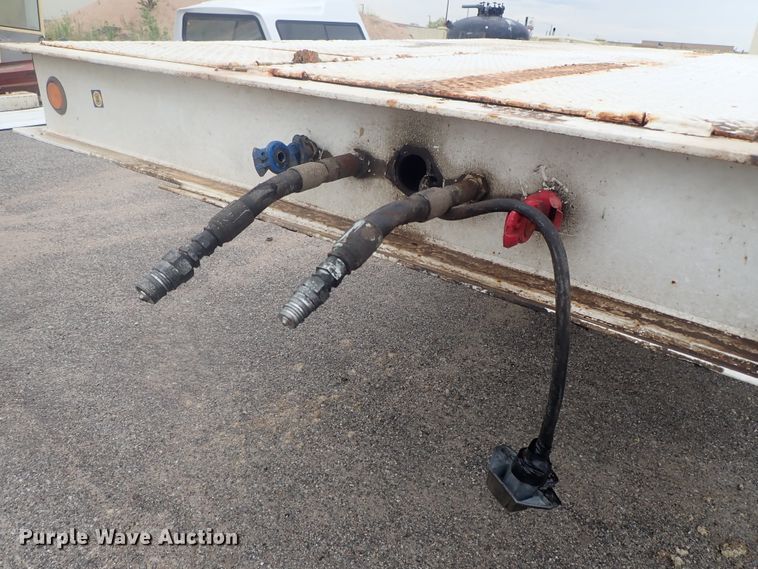 image for item DE0704 2001 Trail-Eze TE70HT46-2 drop deck equipment trailer