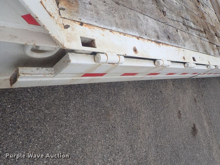 image for item DE0704 2001 Trail-Eze TE70HT46-2 drop deck equipment trailer