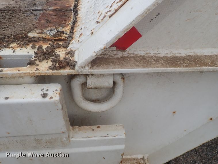 image for item DE0704 2001 Trail-Eze TE70HT46-2 drop deck equipment trailer