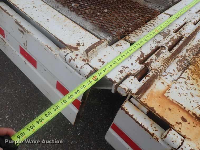 image for item DE0704 2001 Trail-Eze TE70HT46-2 drop deck equipment trailer