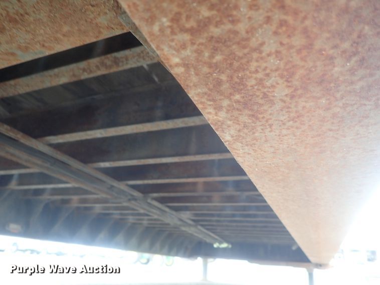 image for item DE0704 2001 Trail-Eze TE70HT46-2 drop deck equipment trailer