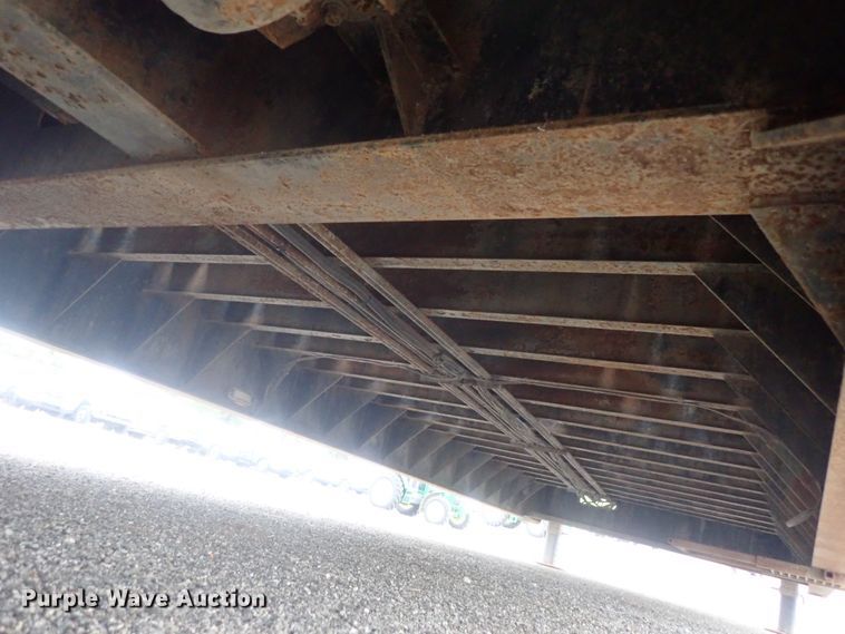 image for item DE0704 2001 Trail-Eze TE70HT46-2 drop deck equipment trailer