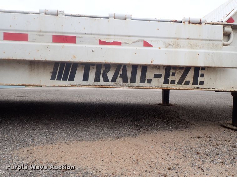 image for item DE0704 2001 Trail-Eze TE70HT46-2 drop deck equipment trailer