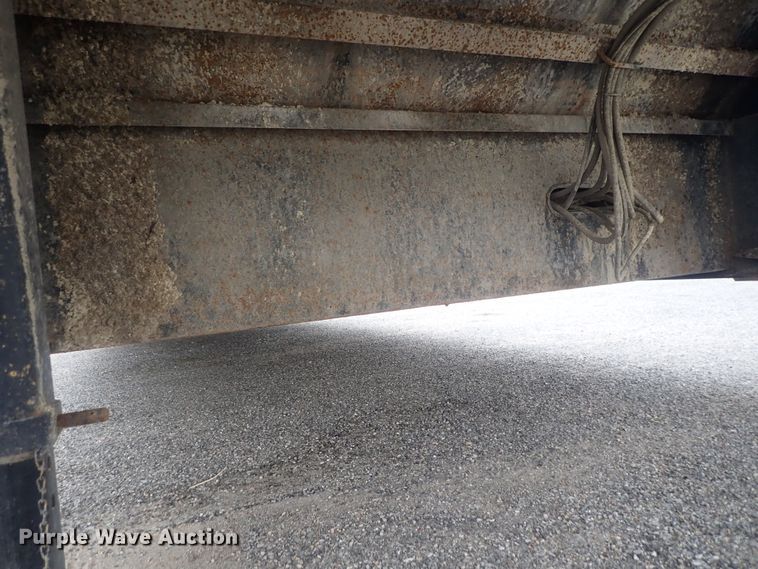 image for item DE0704 2001 Trail-Eze TE70HT46-2 drop deck equipment trailer