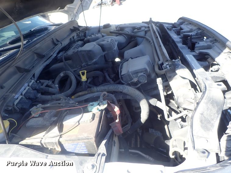 image for item DE0709 2016 Ford F250 Super Duty  utility bed pickup truck