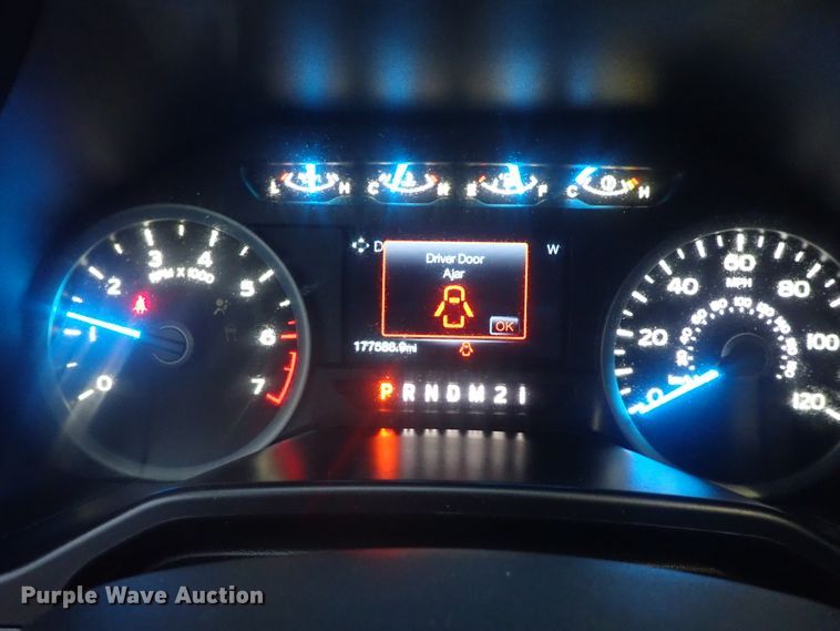 image for item DE0719 2016 Ford F150  SuperCrew pickup truck