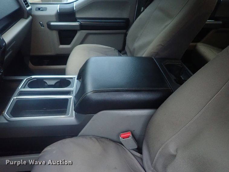 image for item DE0719 2016 Ford F150  SuperCrew pickup truck