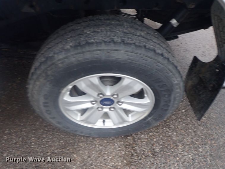 image for item DE0719 2016 Ford F150  SuperCrew pickup truck