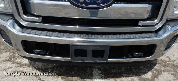 image for item DJ4443 2013 Ford F250 Super Duty  utility bed pickup truck