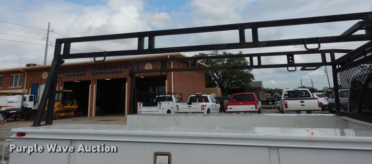 image for item DJ4443 2013 Ford F250 Super Duty  utility bed pickup truck