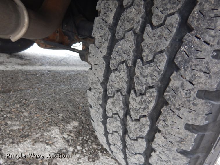 image for item DJ4443 2013 Ford F250 Super Duty  utility bed pickup truck