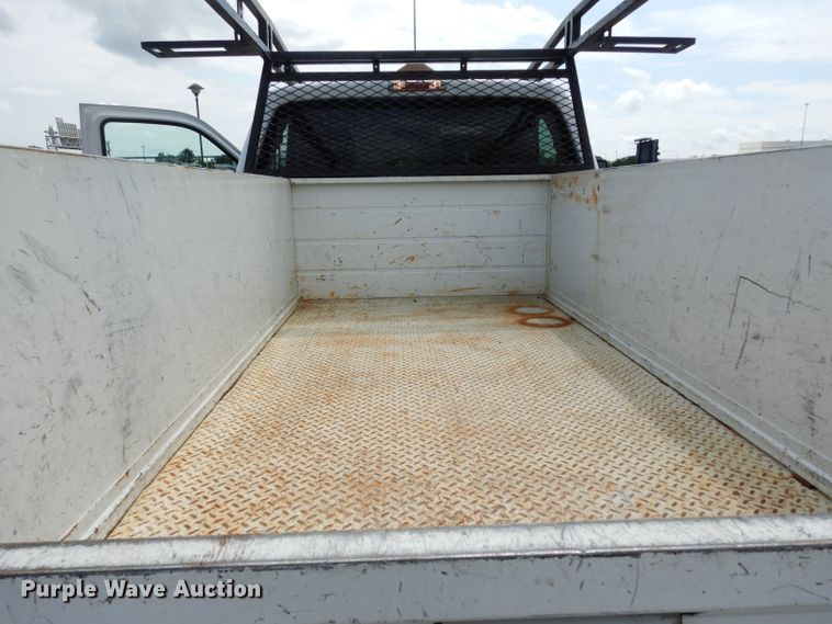 image for item DJ4443 2013 Ford F250 Super Duty  utility bed pickup truck