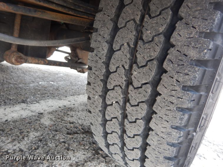 image for item DJ4443 2013 Ford F250 Super Duty  utility bed pickup truck