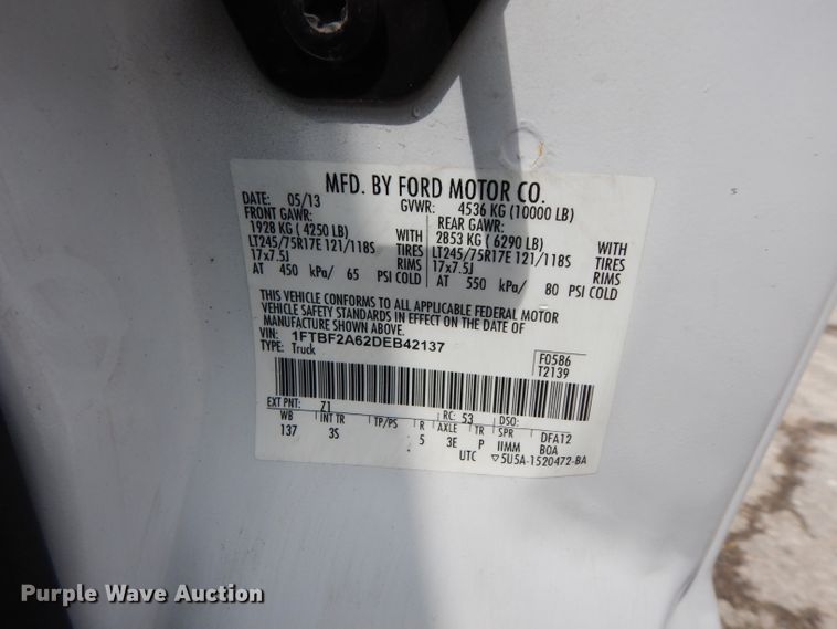 image for item DJ4443 2013 Ford F250 Super Duty  utility bed pickup truck