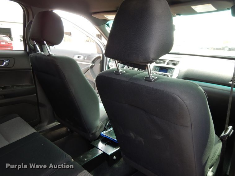 image for item DJ4444 2015 Ford Explorer Police Interceptor  SUV