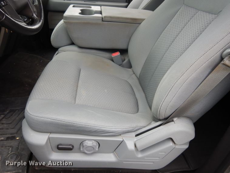 image for item DJ4451 2013 Ford F150  SuperCrew pickup truck