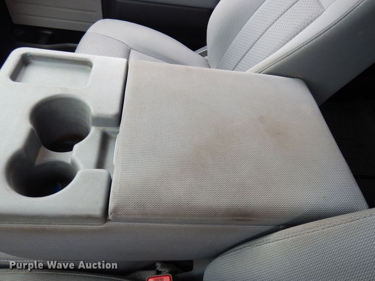 image for item DJ4451 2013 Ford F150  SuperCrew pickup truck