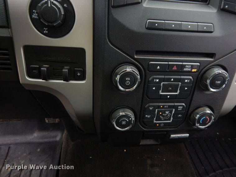 image for item DJ4451 2013 Ford F150  SuperCrew pickup truck