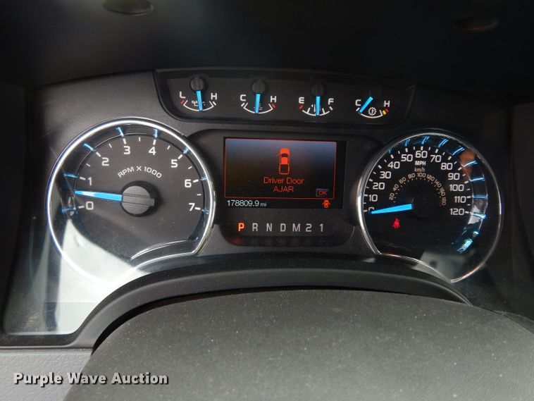 image for item DJ4451 2013 Ford F150  SuperCrew pickup truck