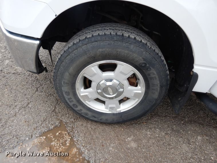 image for item DJ4451 2013 Ford F150  SuperCrew pickup truck