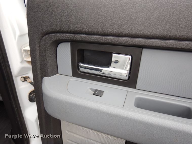 image for item DJ4451 2013 Ford F150  SuperCrew pickup truck