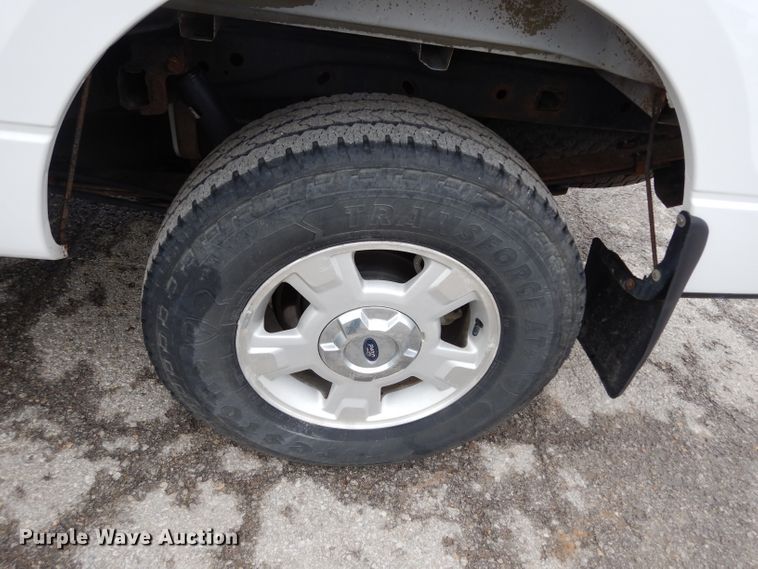 image for item DJ4451 2013 Ford F150  SuperCrew pickup truck