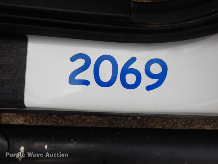 image for item DJ4451 2013 Ford F150  SuperCrew pickup truck