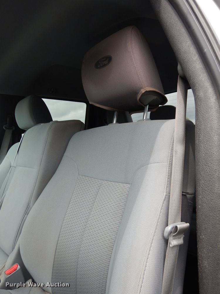 image for item DJ4452 2011 Ford F150  SuperCrew pickup truck