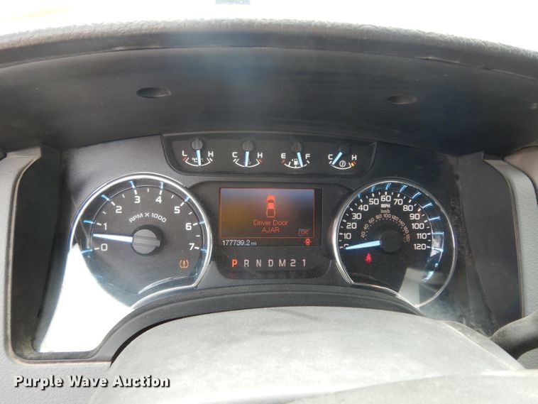 image for item DJ4452 2011 Ford F150  SuperCrew pickup truck