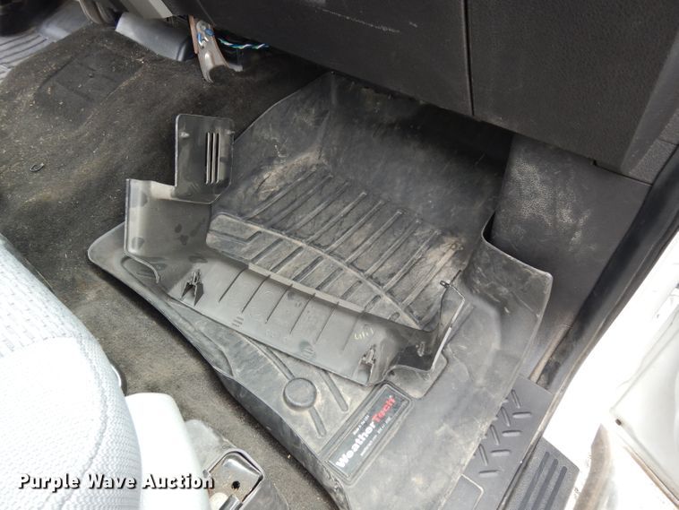 image for item DJ4452 2011 Ford F150  SuperCrew pickup truck