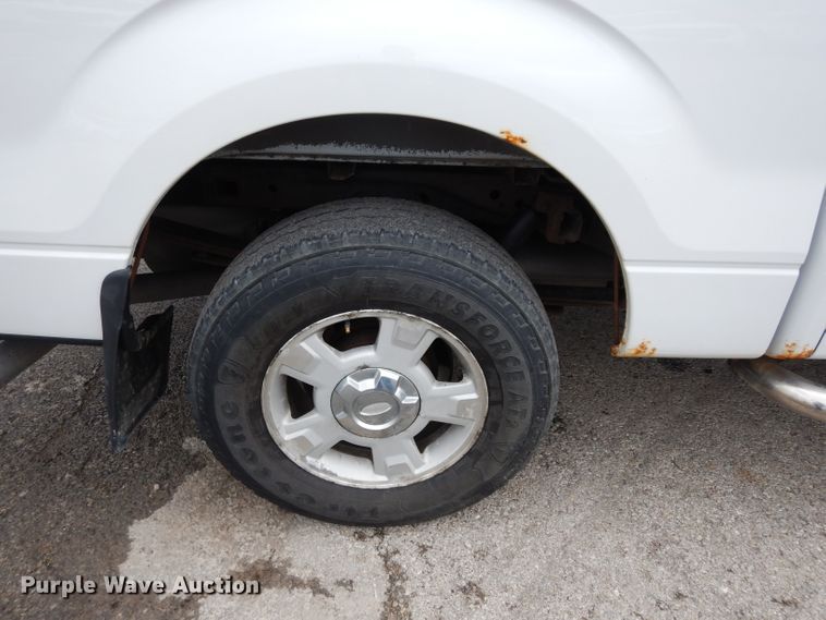 image for item DJ4452 2011 Ford F150  SuperCrew pickup truck