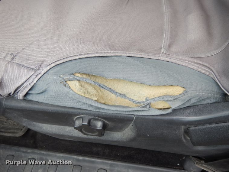 image for item DJ4453 2013 Ford F250 Super Duty  utility bed pickup truck