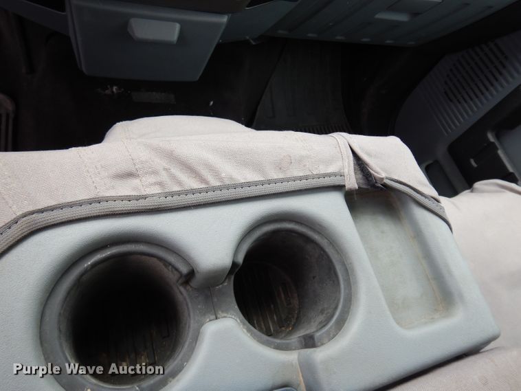 image for item DJ4453 2013 Ford F250 Super Duty  utility bed pickup truck