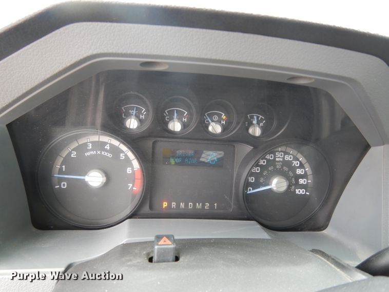 image for item DJ4453 2013 Ford F250 Super Duty  utility bed pickup truck