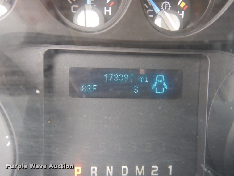 image for item DJ4453 2013 Ford F250 Super Duty  utility bed pickup truck