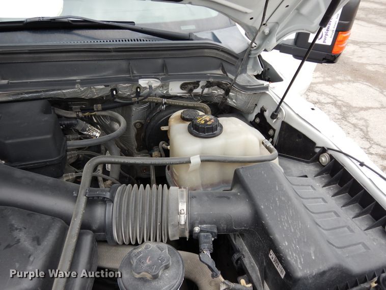 image for item DJ4453 2013 Ford F250 Super Duty  utility bed pickup truck