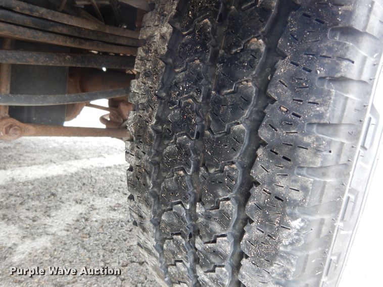 image for item DJ4453 2013 Ford F250 Super Duty  utility bed pickup truck