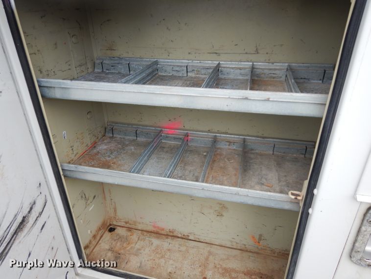 image for item DJ4453 2013 Ford F250 Super Duty  utility bed pickup truck