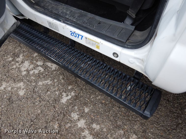 image for item DJ4453 2013 Ford F250 Super Duty  utility bed pickup truck