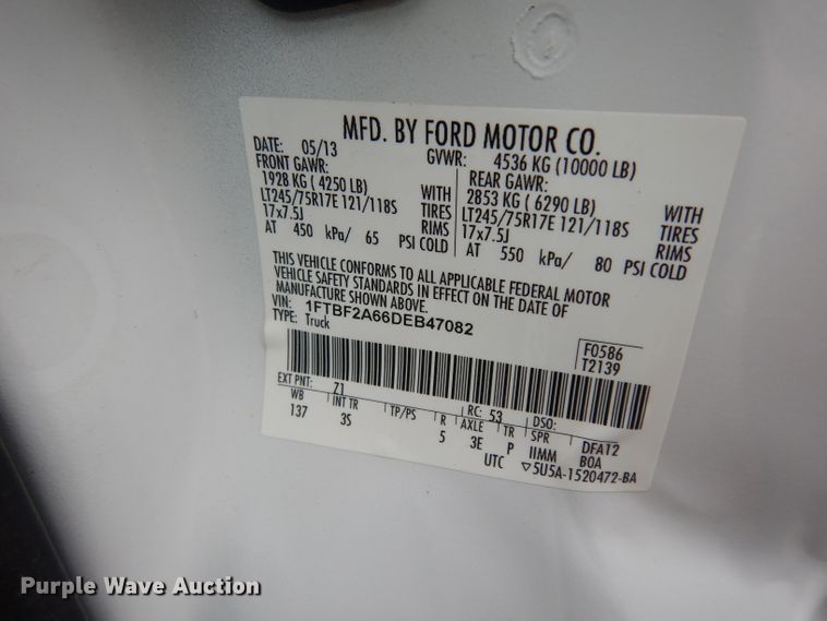 image for item DJ4453 2013 Ford F250 Super Duty  utility bed pickup truck