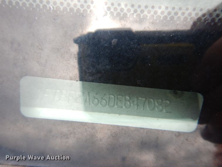 image for item DJ4453 2013 Ford F250 Super Duty  utility bed pickup truck