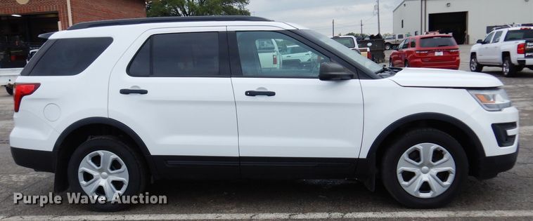 image for item DJ4456 2016 Ford Explorer Police Interceptor  SUV