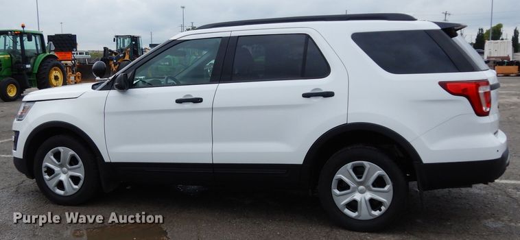 image for item DJ4456 2016 Ford Explorer Police Interceptor  SUV