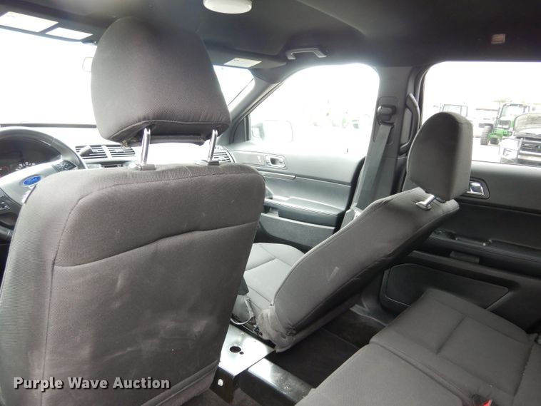image for item DJ4456 2016 Ford Explorer Police Interceptor  SUV