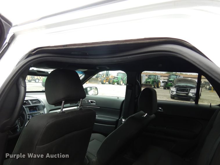 image for item DJ4456 2016 Ford Explorer Police Interceptor  SUV