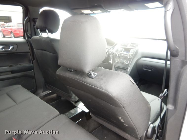 image for item DJ4456 2016 Ford Explorer Police Interceptor  SUV